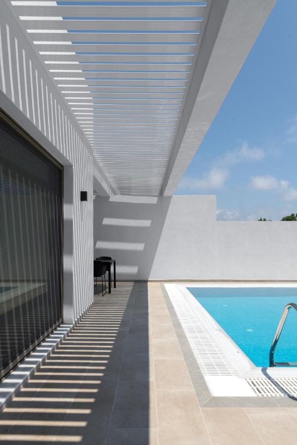 Armonia Suites Gennadi Exterior photo