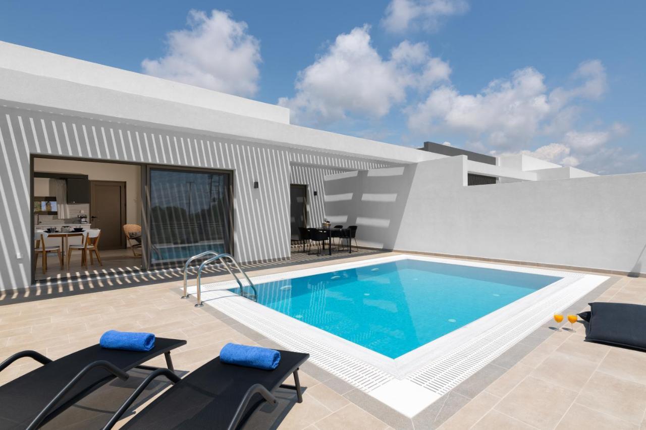 Armonia Suites Gennadi Exterior photo