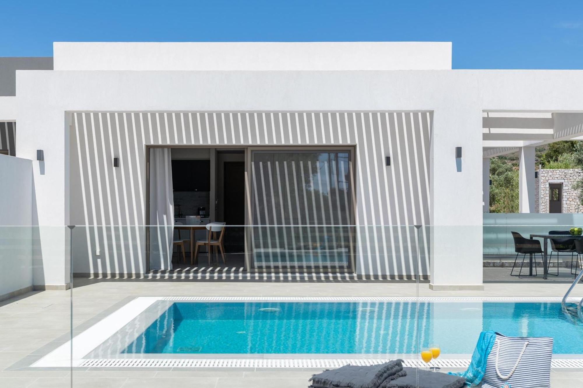Armonia Suites Gennadi Exterior photo